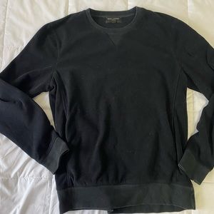 BANANA REPUBLIC BLACK CREWNECK